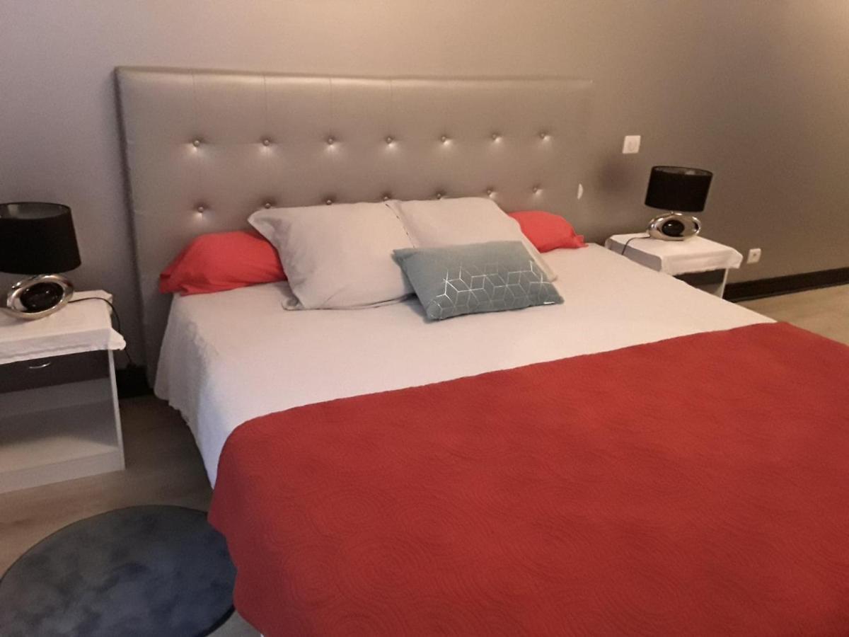 Madelon IV Panzió Belvès Kültér fotó